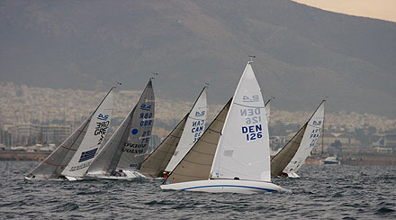 upwind-race-2.jpg